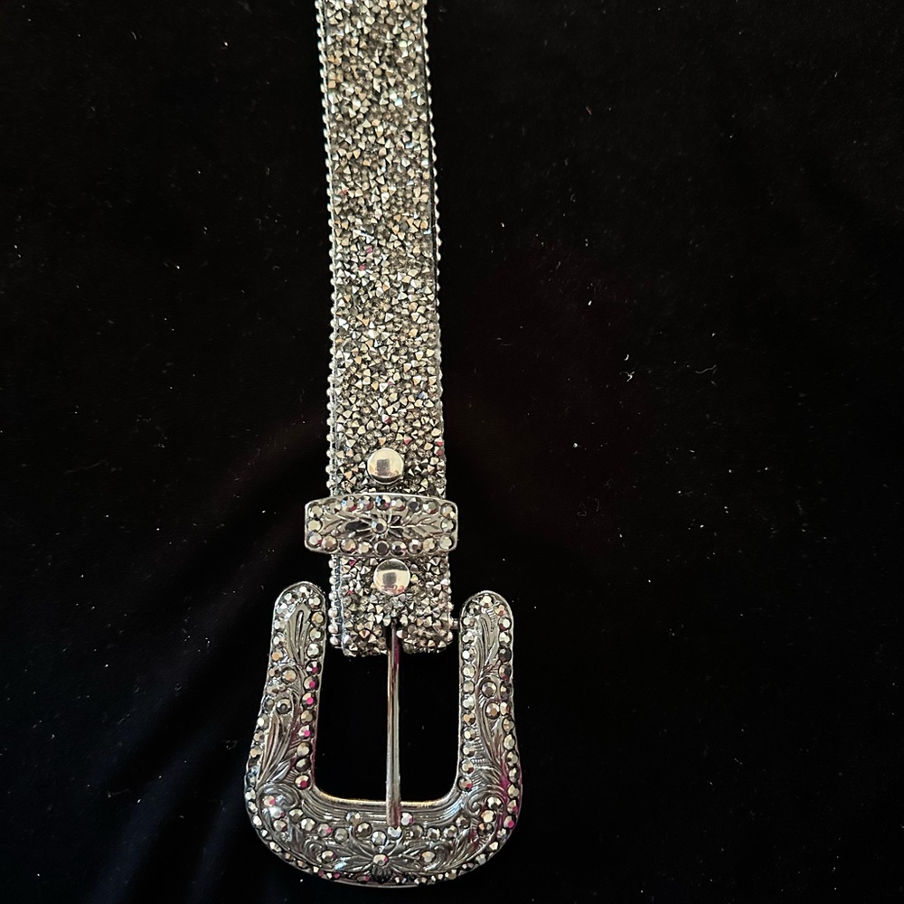 Western Leather Rhinestone Belt - Picture 3 of 4